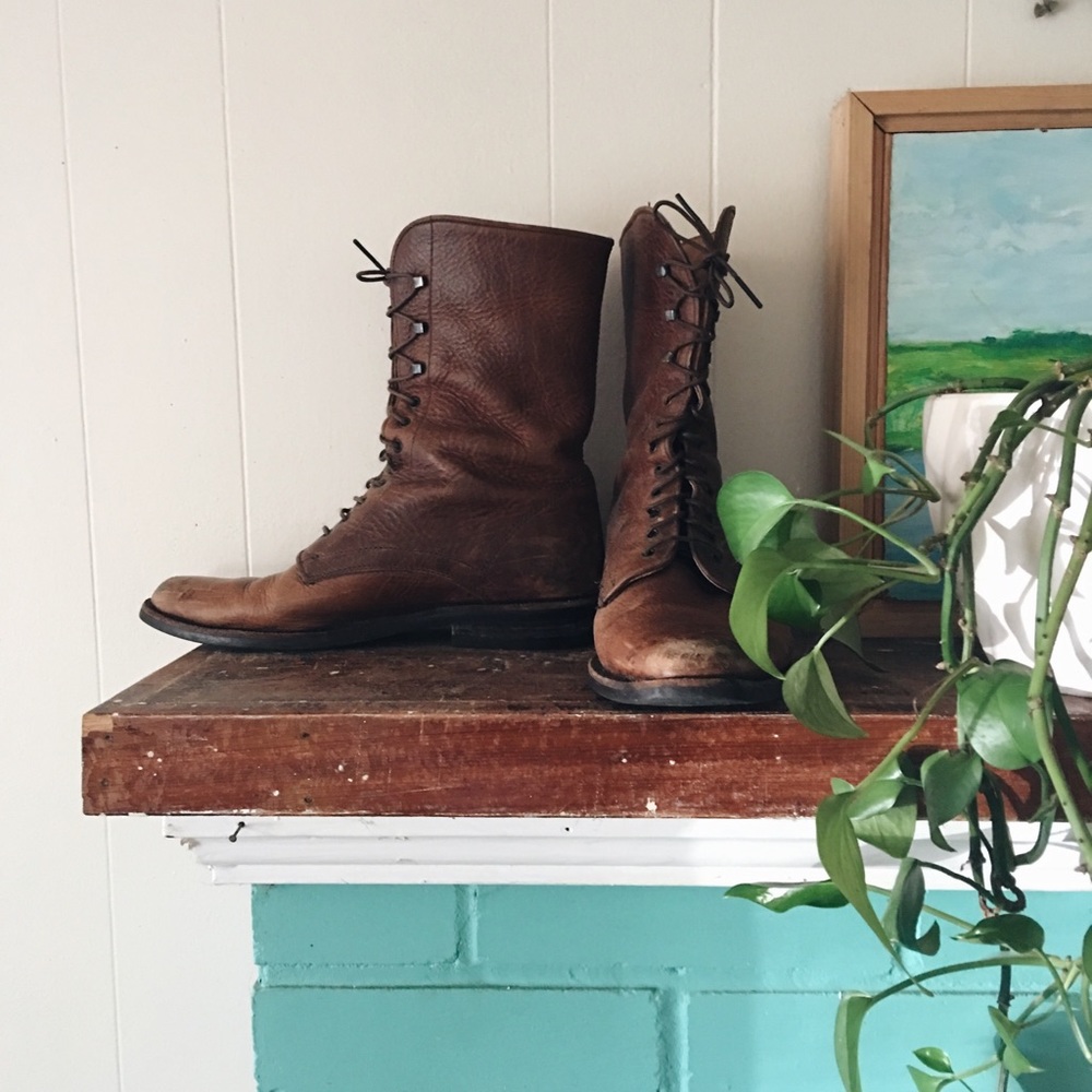 Santana Canada Lace-Up Boots